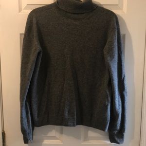 Vince cashmere turtleneck sweater